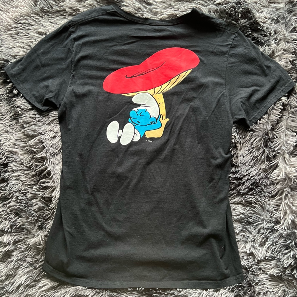 Smurf graphic tee